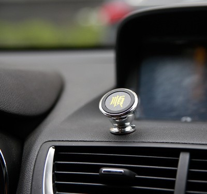 创意车载磁性手机支架磁铁支架车载汽车导航架批发